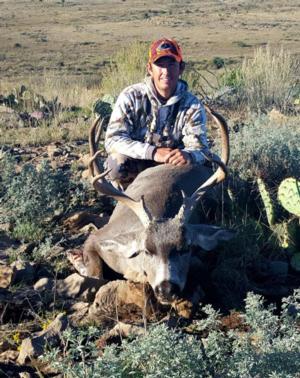 New Mexico Trophy Mule Deer Hunts